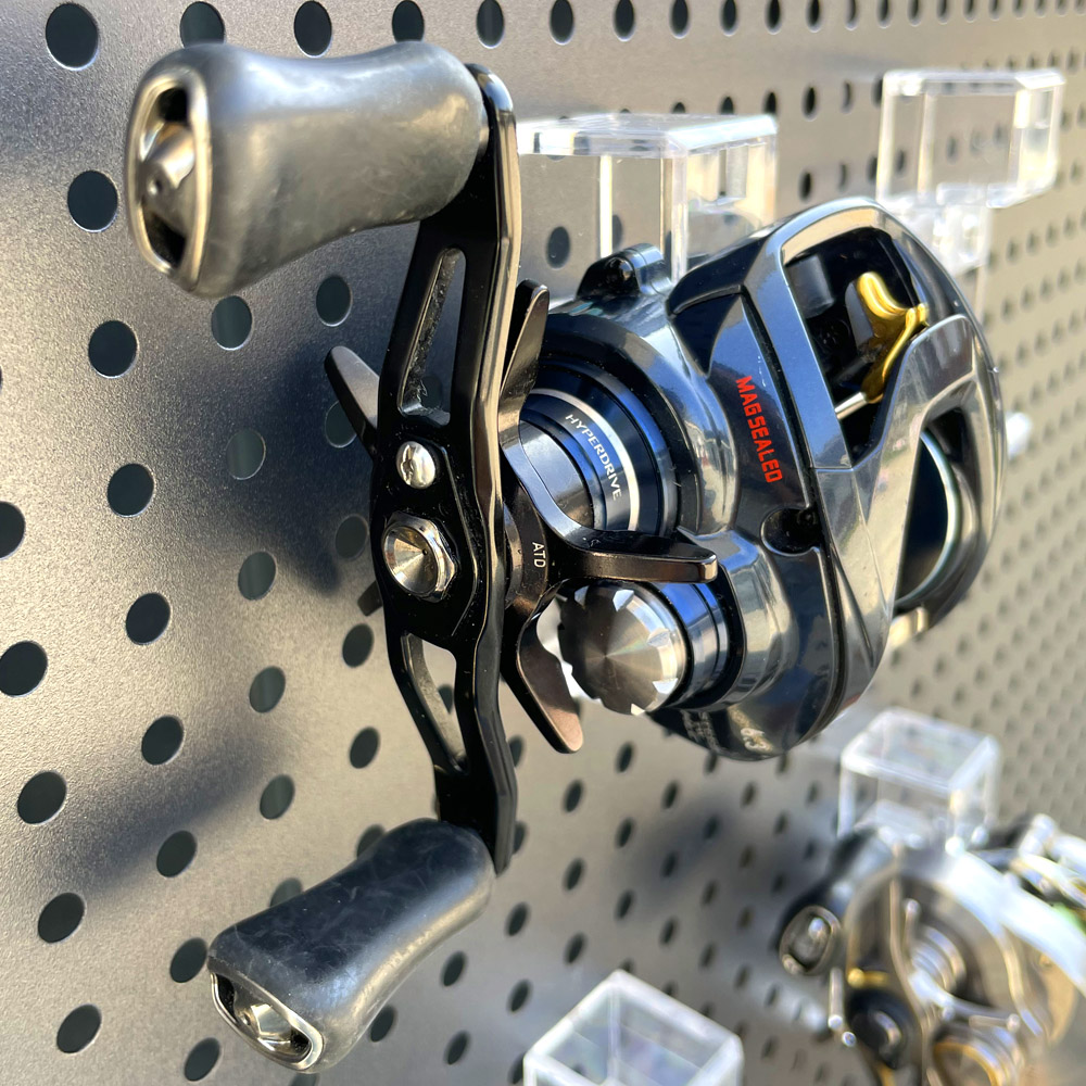 5個入り壁掛け釣りリールホルダー、ベイトキャスティング・フラ - Fly Reel のレビューと価格